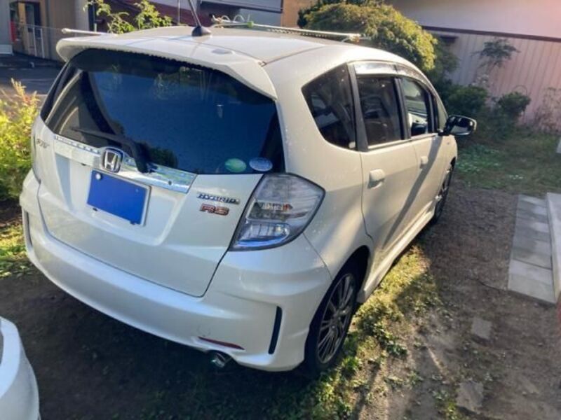 FIT HYBRID