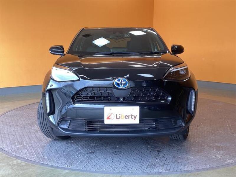 YARIS CROSS