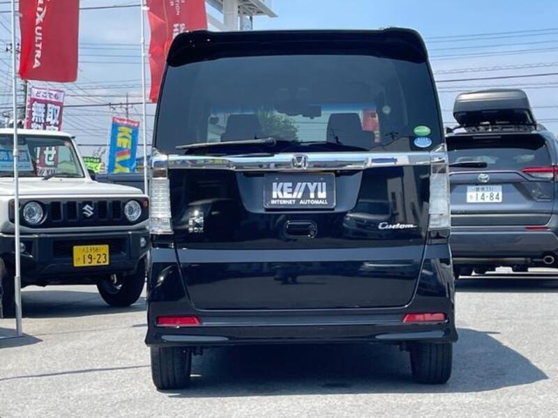 N BOX CUSTOM