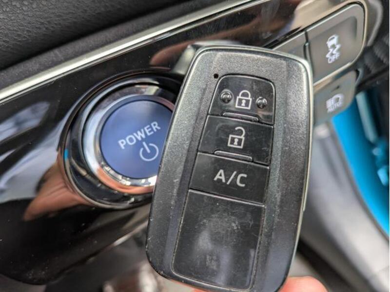 PRIUS PHV
