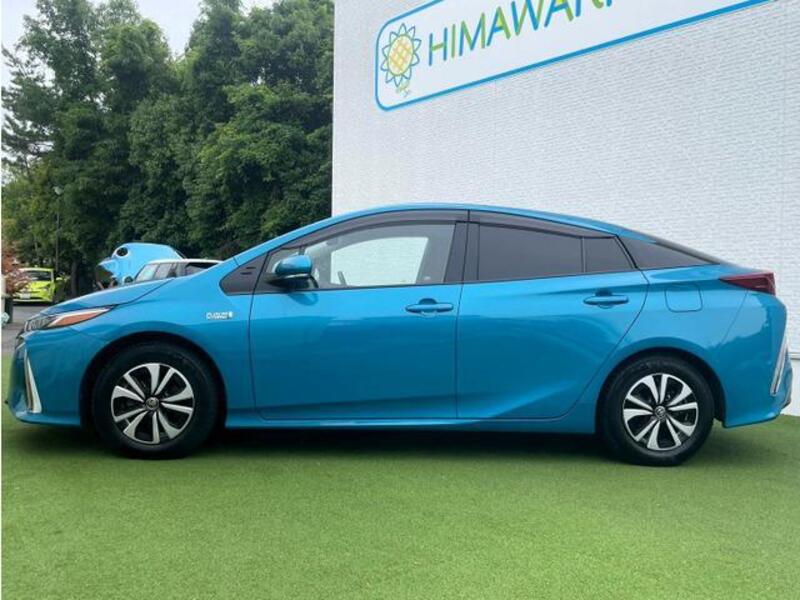 PRIUS PHV