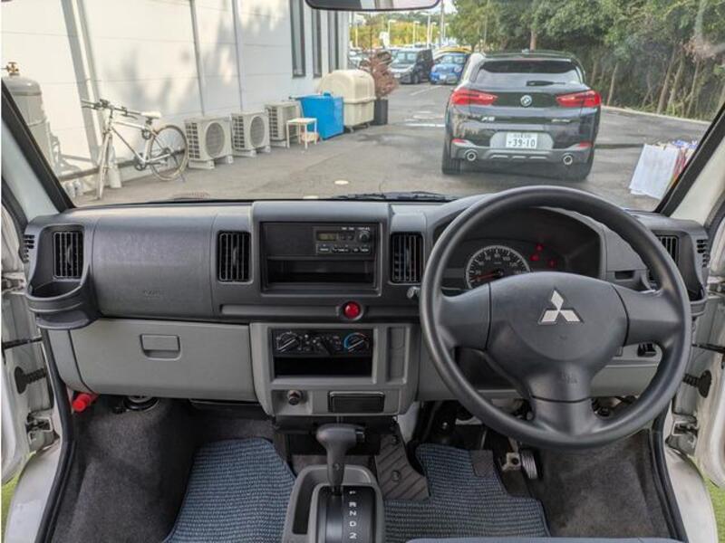 MINICAB VAN