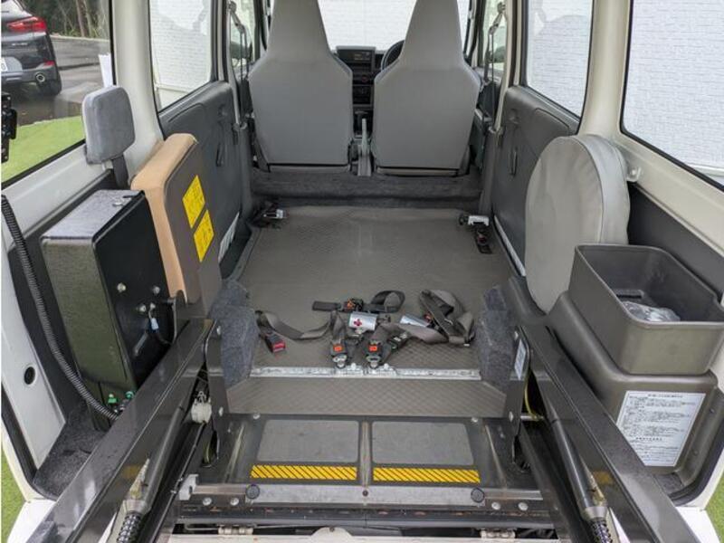 MINICAB VAN