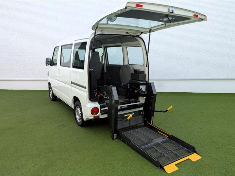 MINICAB VAN