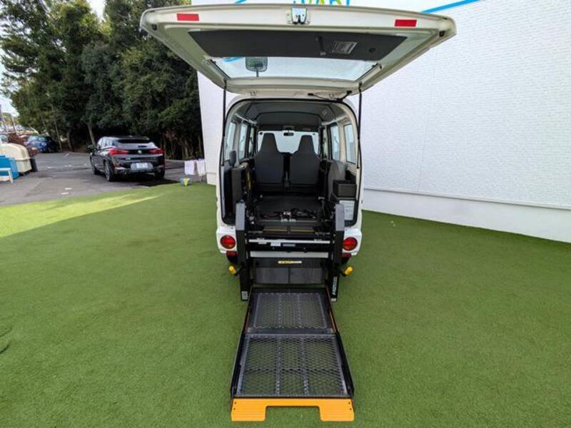 MINICAB VAN