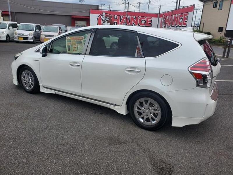 PRIUS ALPHA