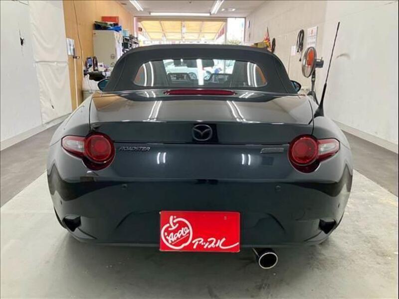 ROADSTER