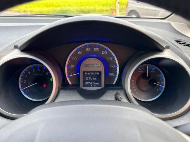 FIT HYBRID