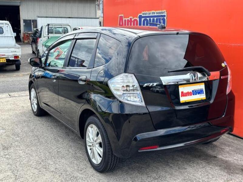 FIT HYBRID