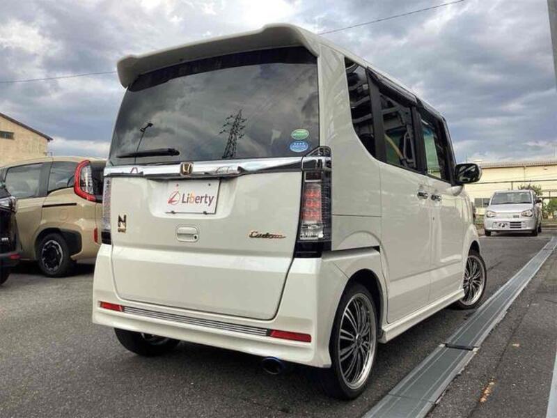 N BOX CUSTOM