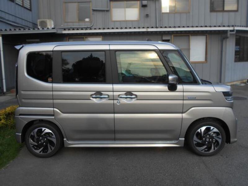 SPACIA CUSTOM