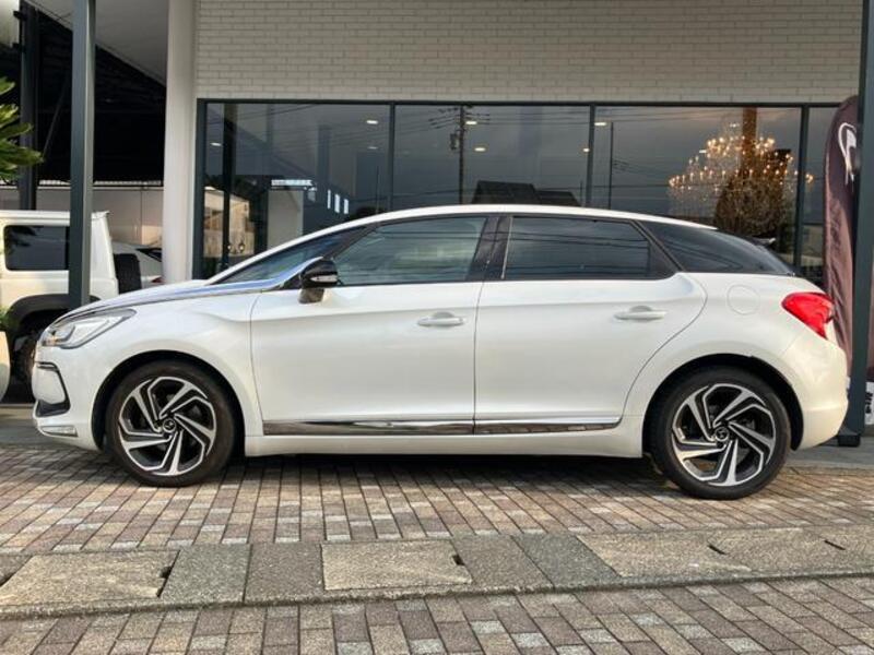 DS5