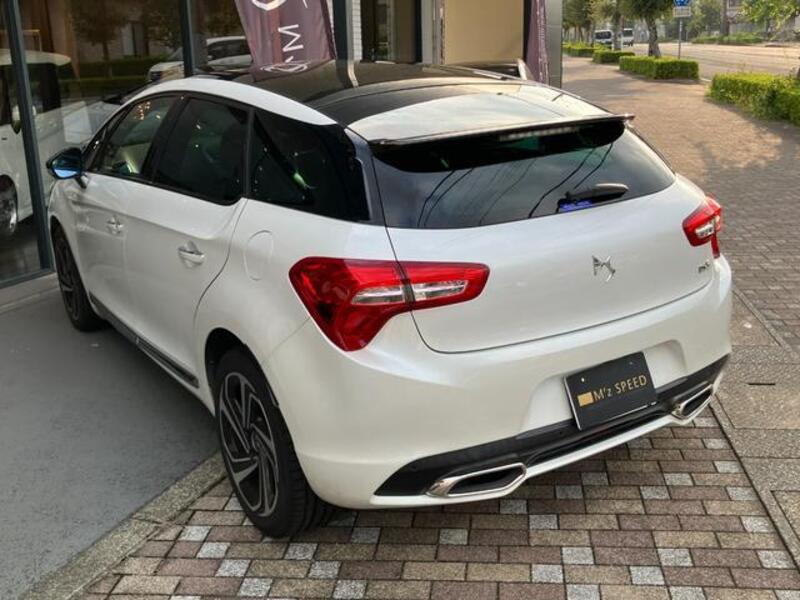 DS5