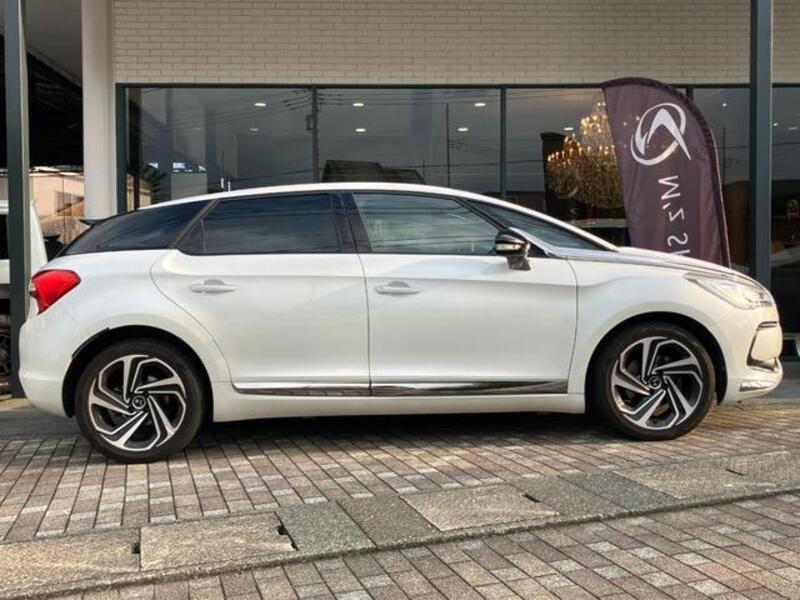 DS5