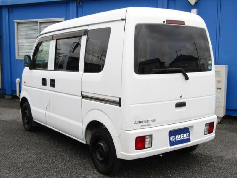 MINICAB VAN