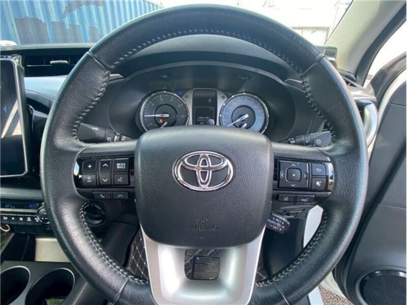 HILUX