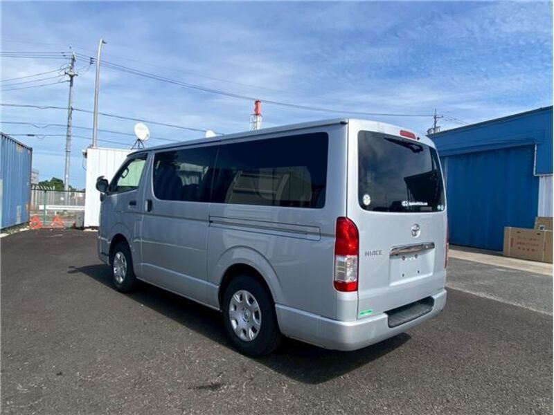 HIACE VAN