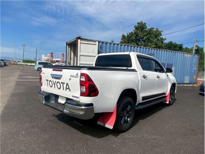 HILUX