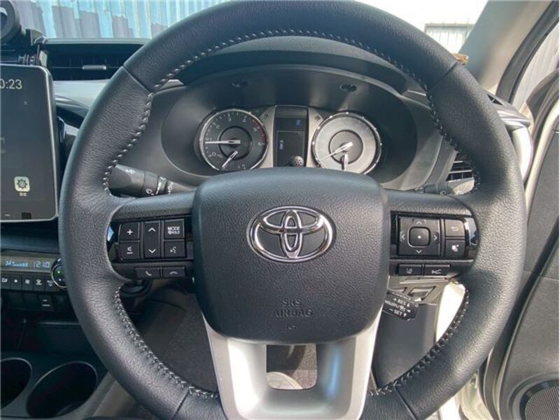 HILUX