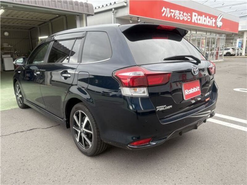 COROLLA FIELDER