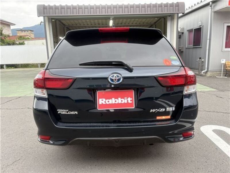 COROLLA FIELDER