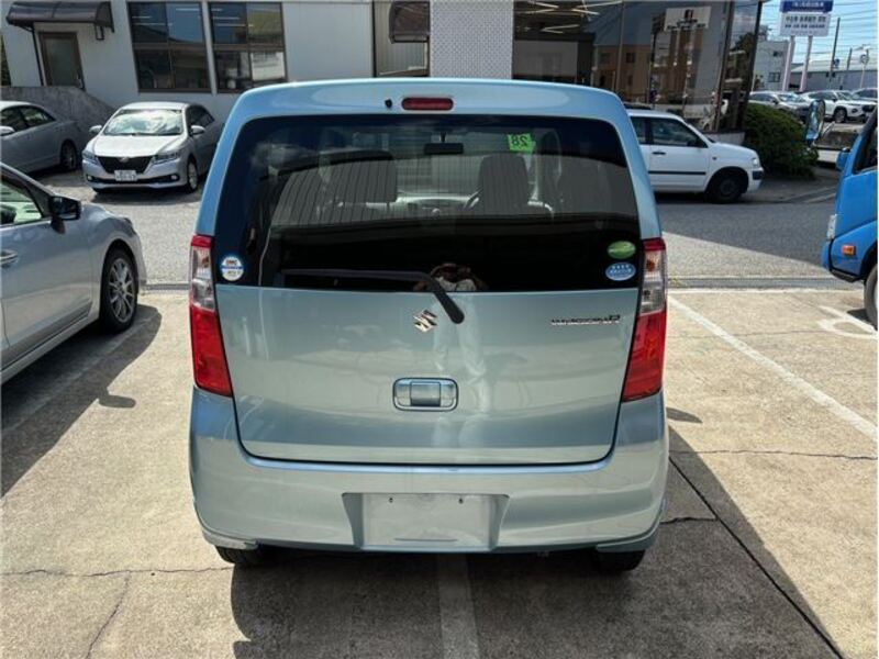 WAGON R