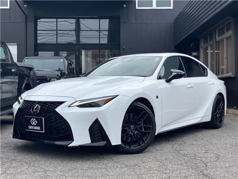 LEXUS IS