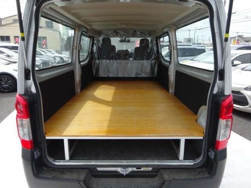 NV350 CARAVAN