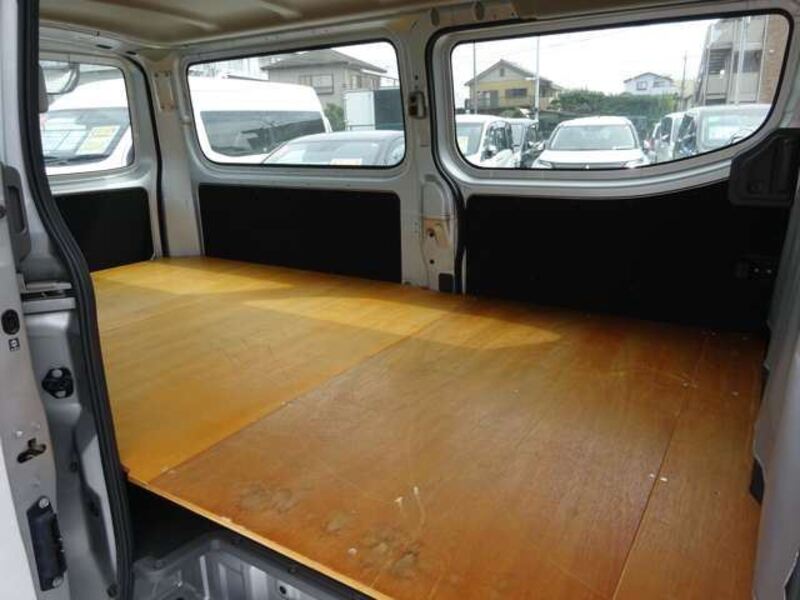 NV350 CARAVAN