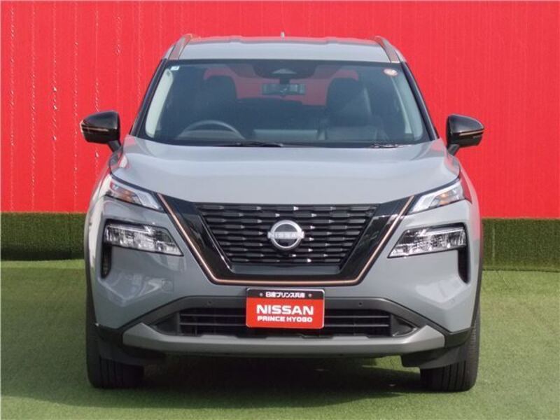 X-TRAIL