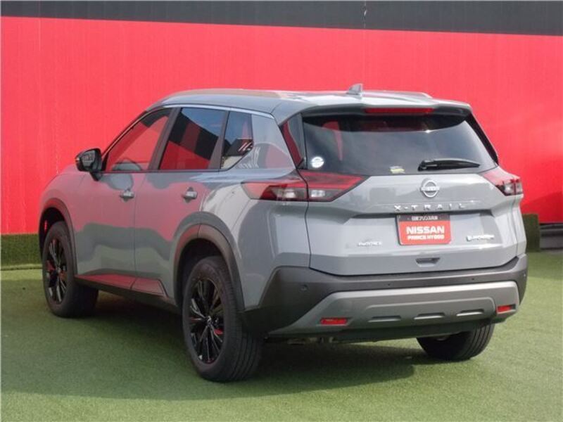 X-TRAIL