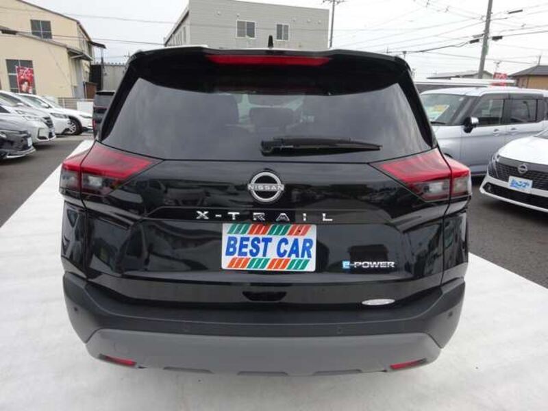 X-TRAIL