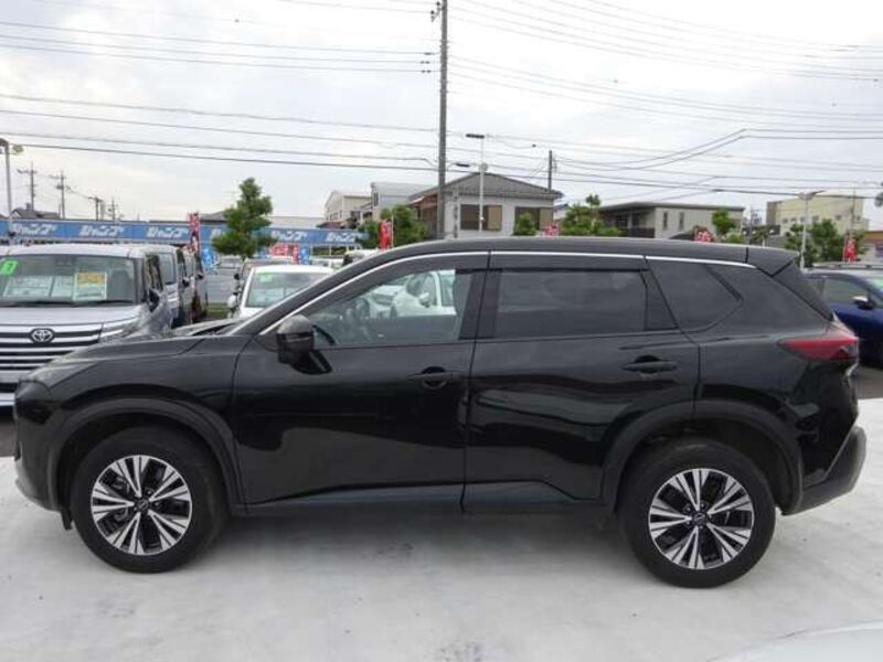 X-TRAIL