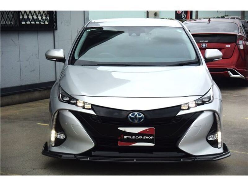 PRIUS PHV