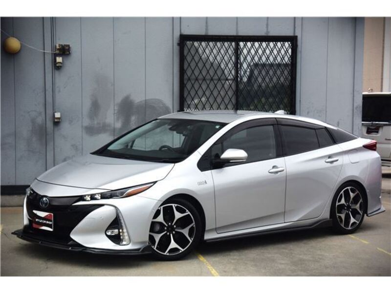 PRIUS PHV