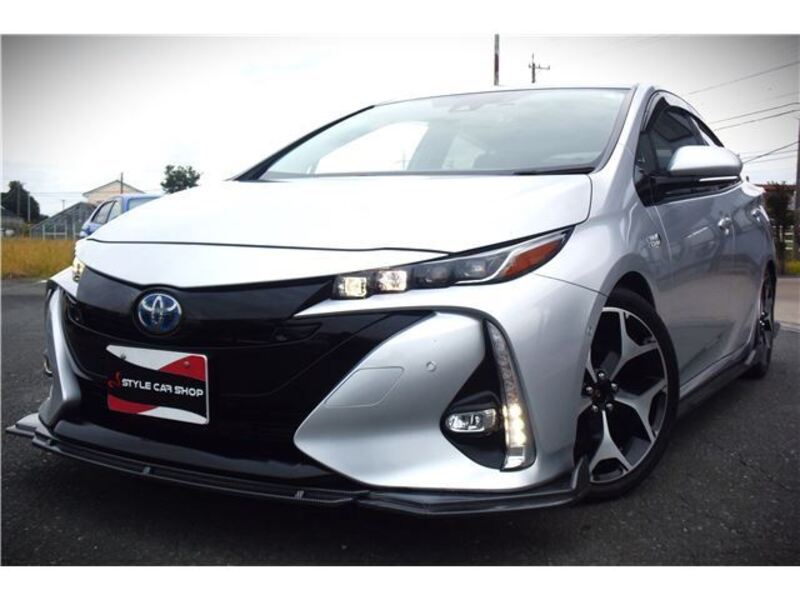 PRIUS PHV