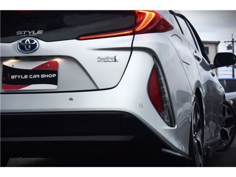 PRIUS PHV