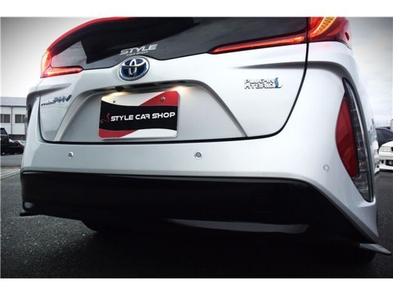 PRIUS PHV