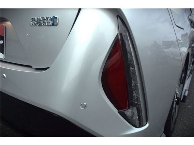 PRIUS PHV