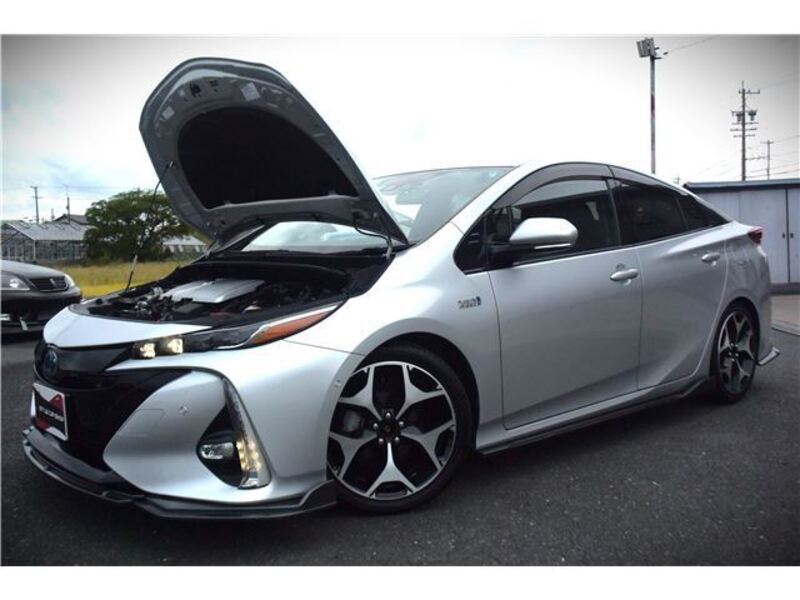 PRIUS PHV