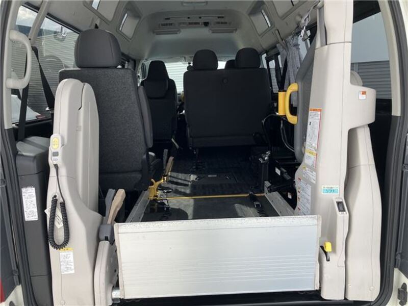 HIACE VAN