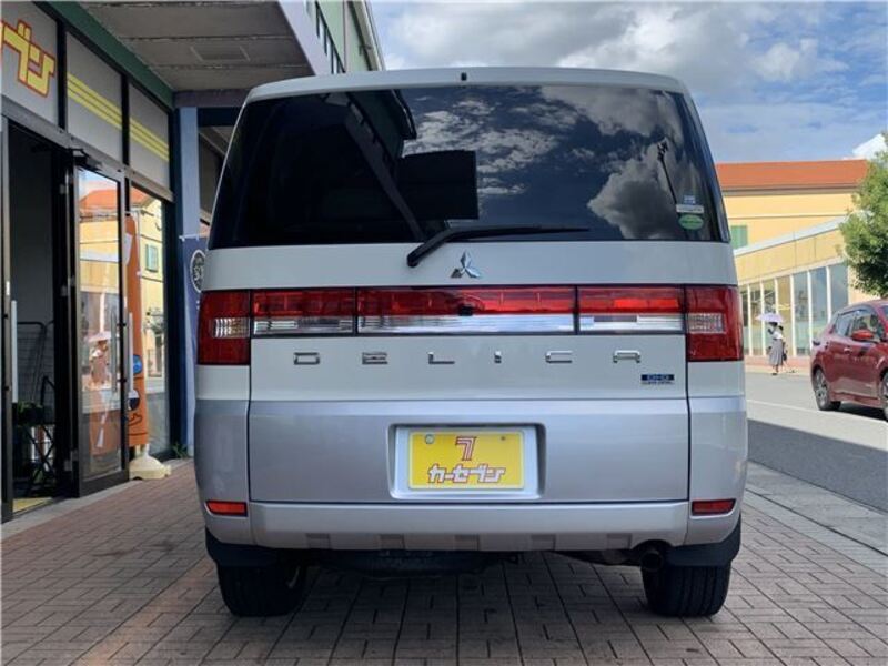 DELICA D5