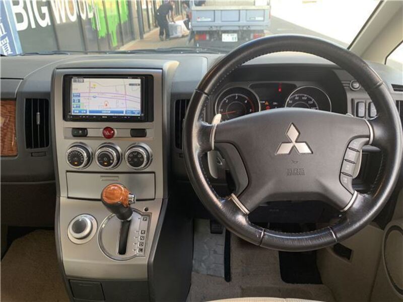 DELICA D5