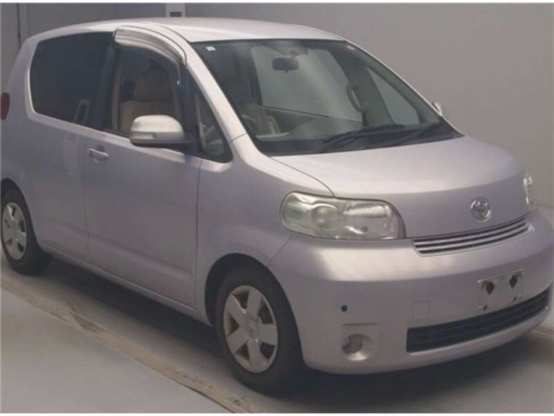 TOYOTA PORTE