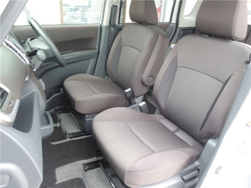 DELICA D2