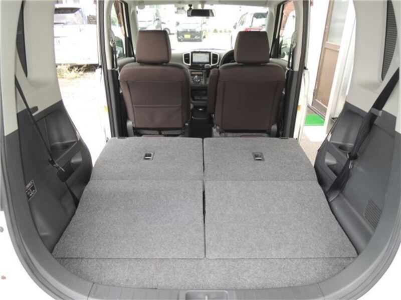 DELICA D2