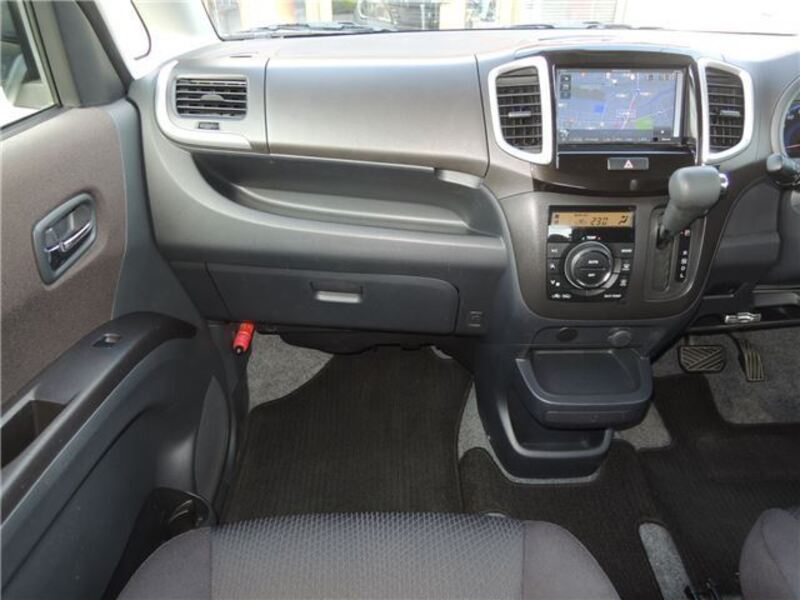 DELICA D2