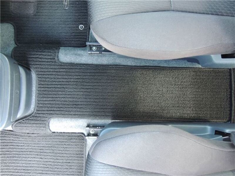 DELICA D2