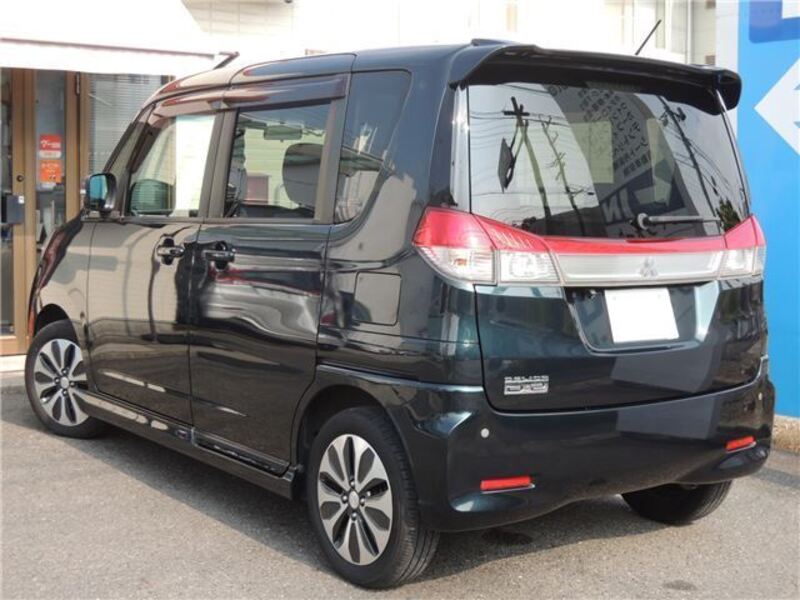DELICA D2