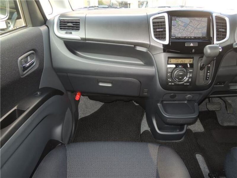DELICA D2